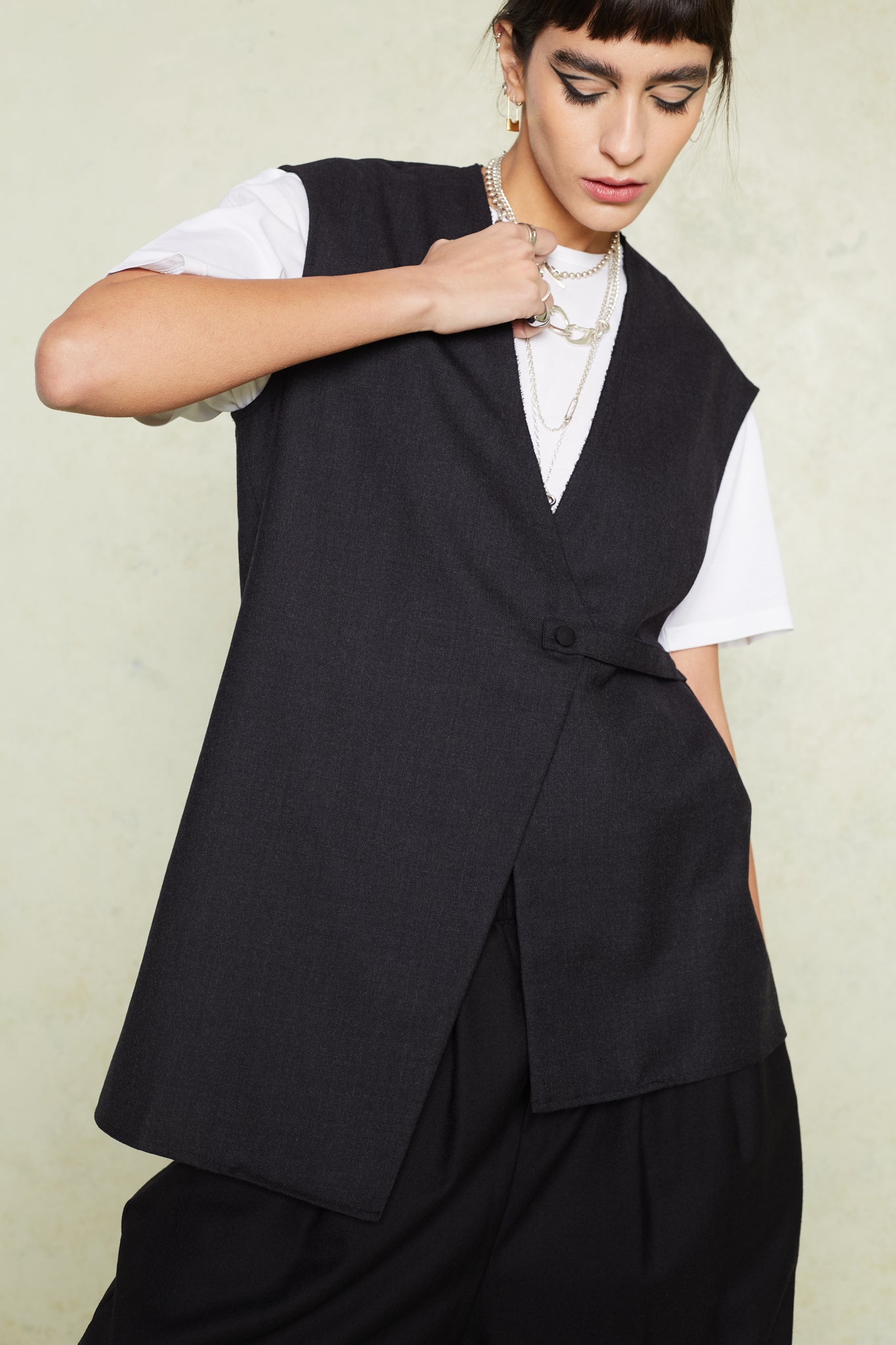Grantully Vest Grey