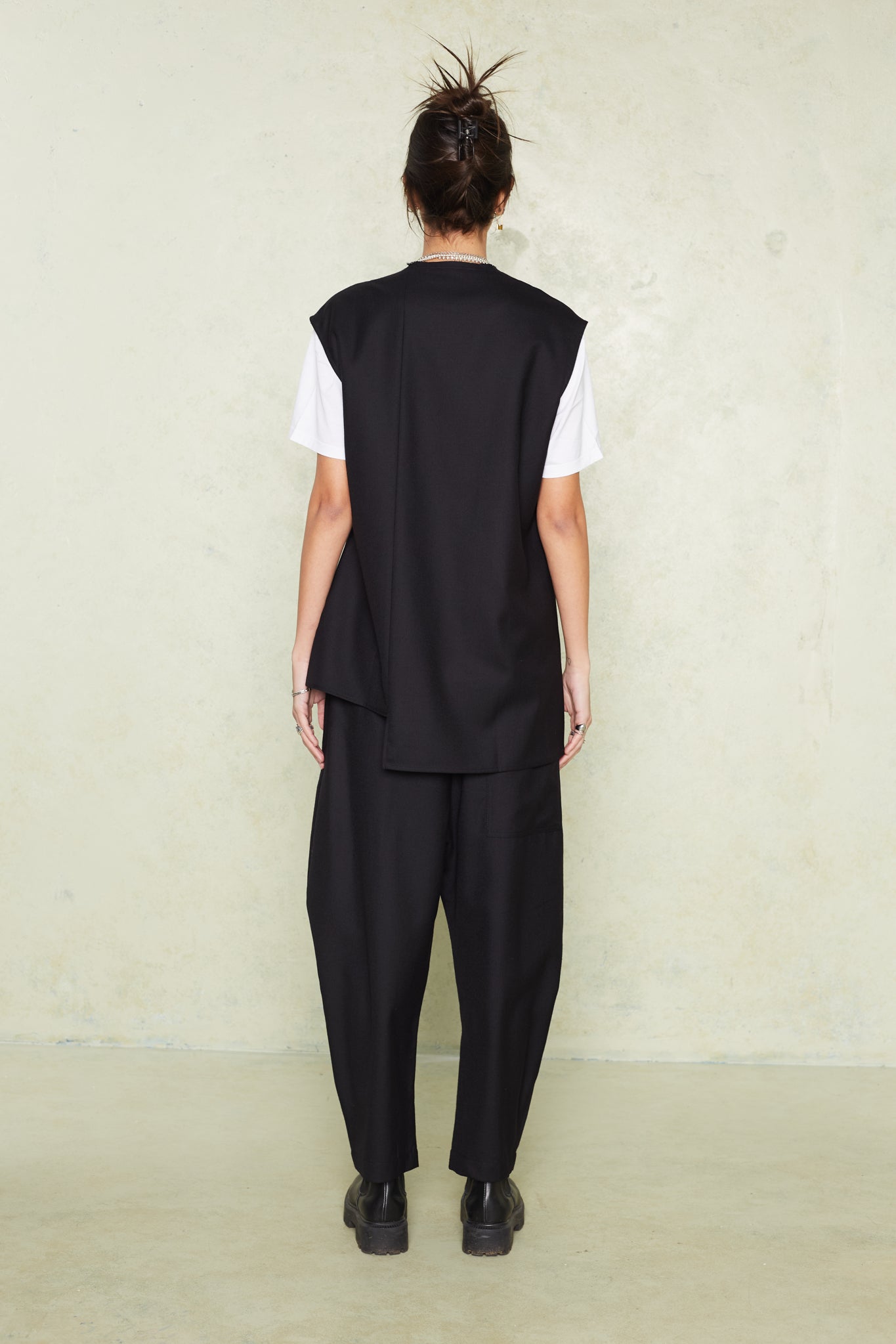 Grantully Vest Black